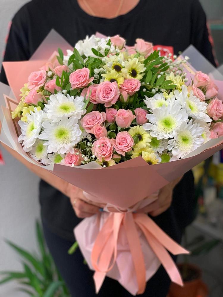 Букет цветов из: Розы и Хризантемы в Новоживотинном