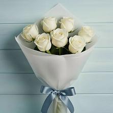 Букет 7 Белых роз Эдлесс Лав в Новоживотинном