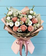 Букет цветов из:  Розы, Альстромерии и Лизиантусы в Новоживотинном