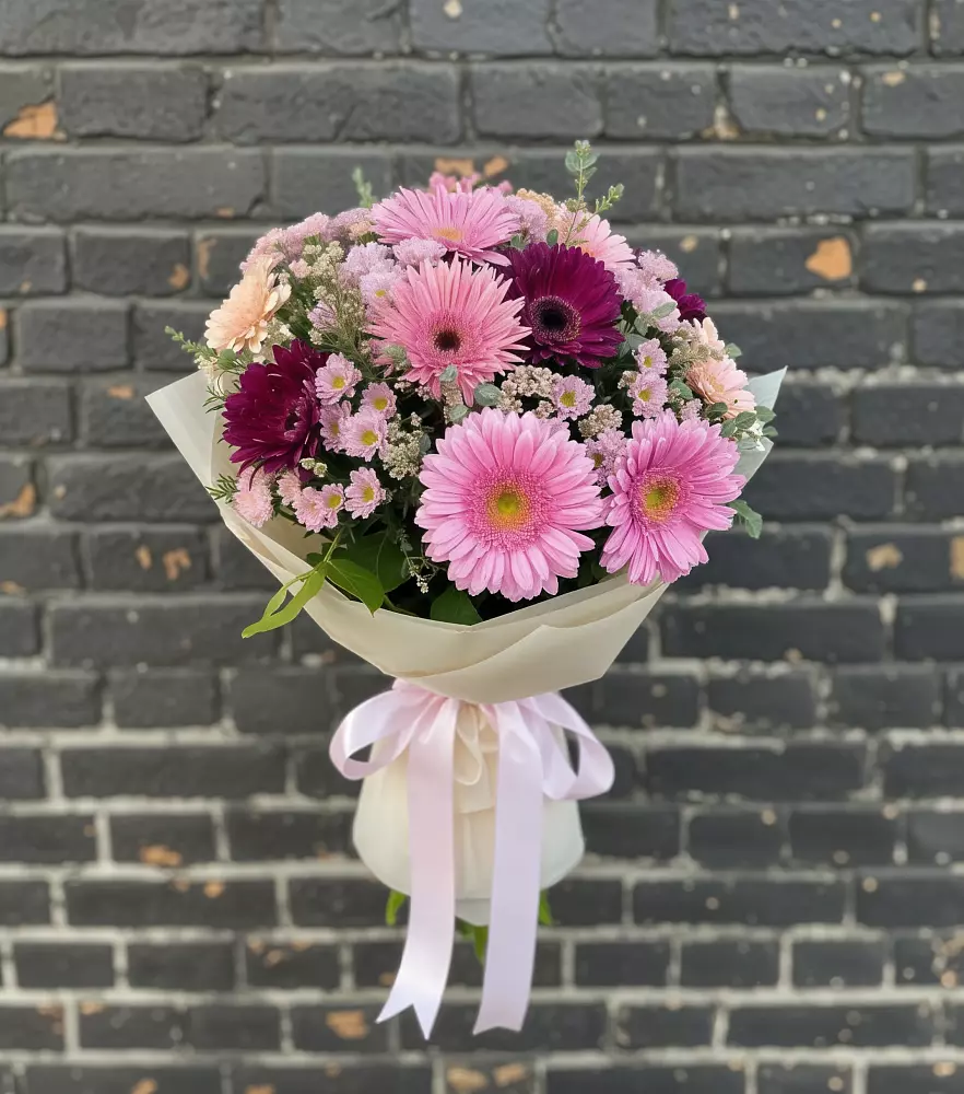 Букет цветов из: Герберы и Хризантемы в Новоживотинном