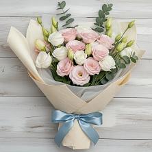 Букет цветов из:  Лизиантусы в Новоживотинном