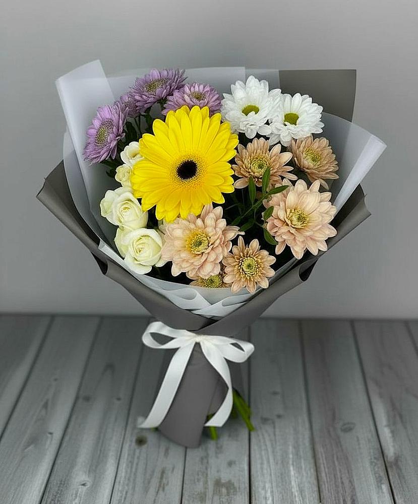 Букет цветов из: Розы, Герберы и Хризантемы в Новоживотинном
