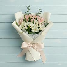 Букет цветов из:  Альстромерии в Новоживотинном