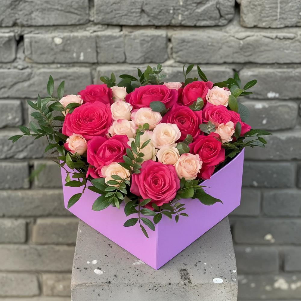 Цветочная композиция из Розы в коробке в Новоживотинном