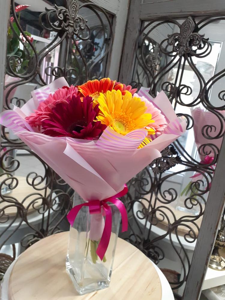 Букет цветов из: Герберы в Новоживотинном