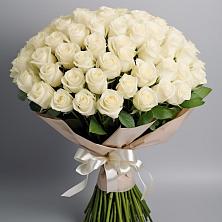 Букет 101 беля роза Белоснежка в Новоживотинном