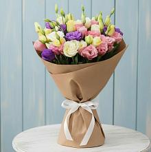 Букет цветов из:  Лизиантусы в Новоживотинном