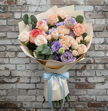 Букет цветов из:  Розы, Лизиантусы и Гвоздики в Новоживотинном
