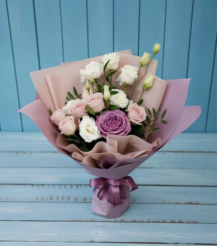 Букет цветов из: Розы и Лизиантусы в Новоживотинном